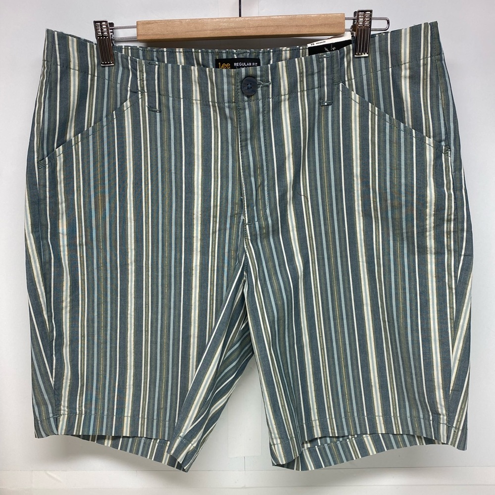 Lee chino Bermuda shorts NWT